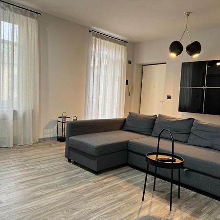 Le Tre Ca', Ca' Cecilia, Ca' Nina, Ca' Vittoria Appartement Asti Buitenkant foto