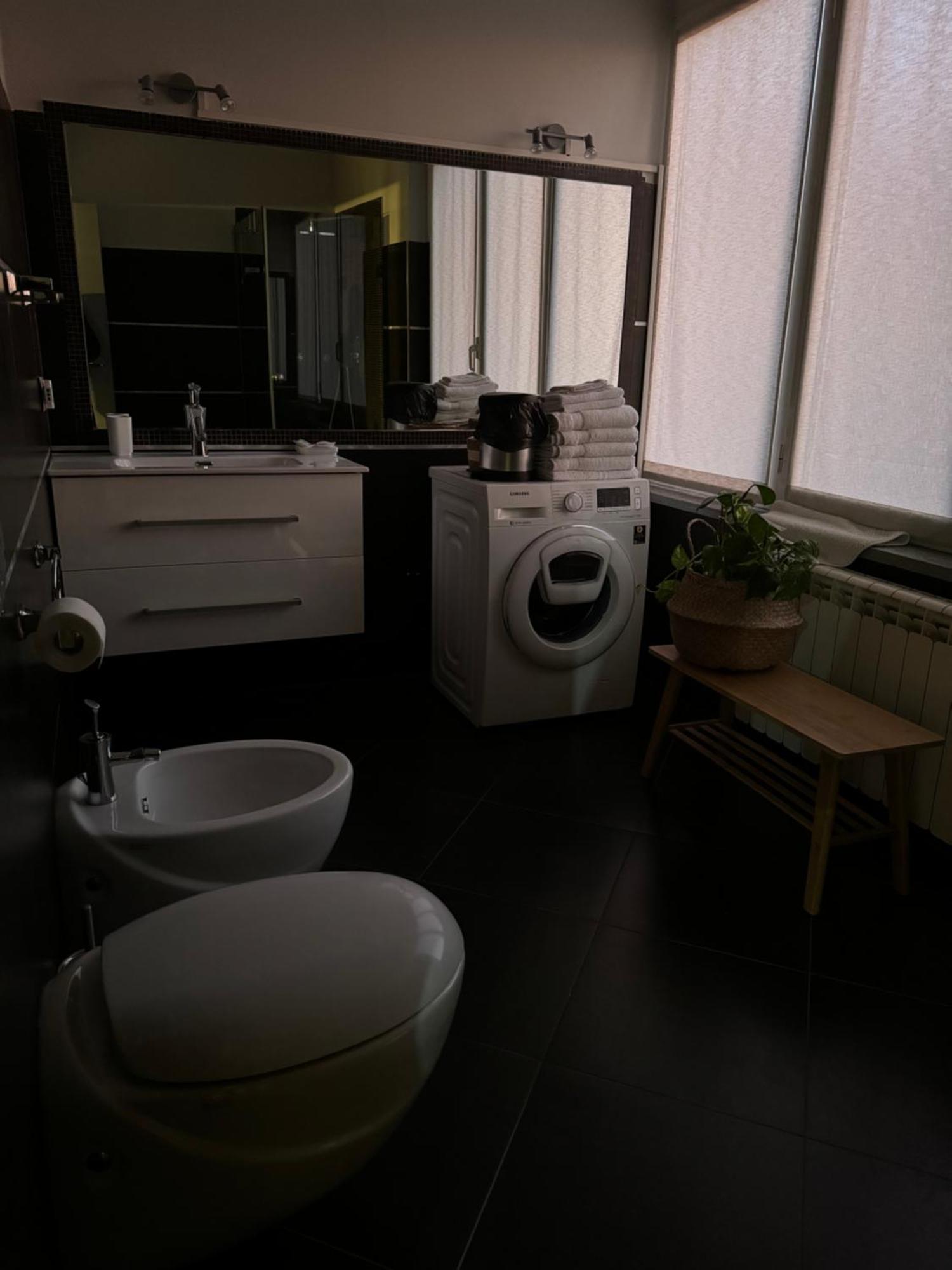 Le Tre Ca', Ca' Cecilia, Ca' Nina, Ca' Vittoria Appartement Asti Buitenkant foto