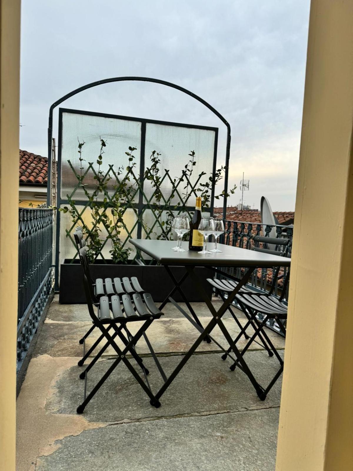 Le Tre Ca', Ca' Cecilia, Ca' Nina, Ca' Vittoria Appartement Asti Buitenkant foto