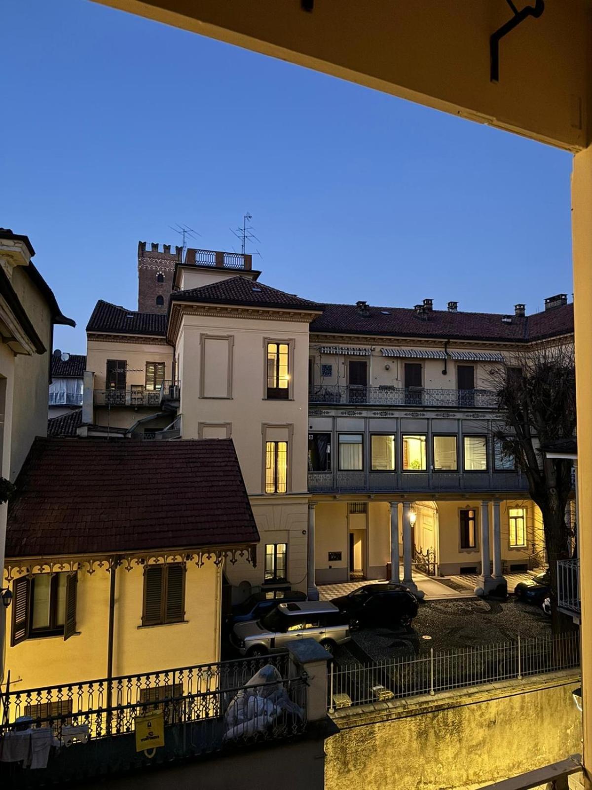 Le Tre Ca', Ca' Cecilia, Ca' Nina, Ca' Vittoria Appartement Asti Buitenkant foto