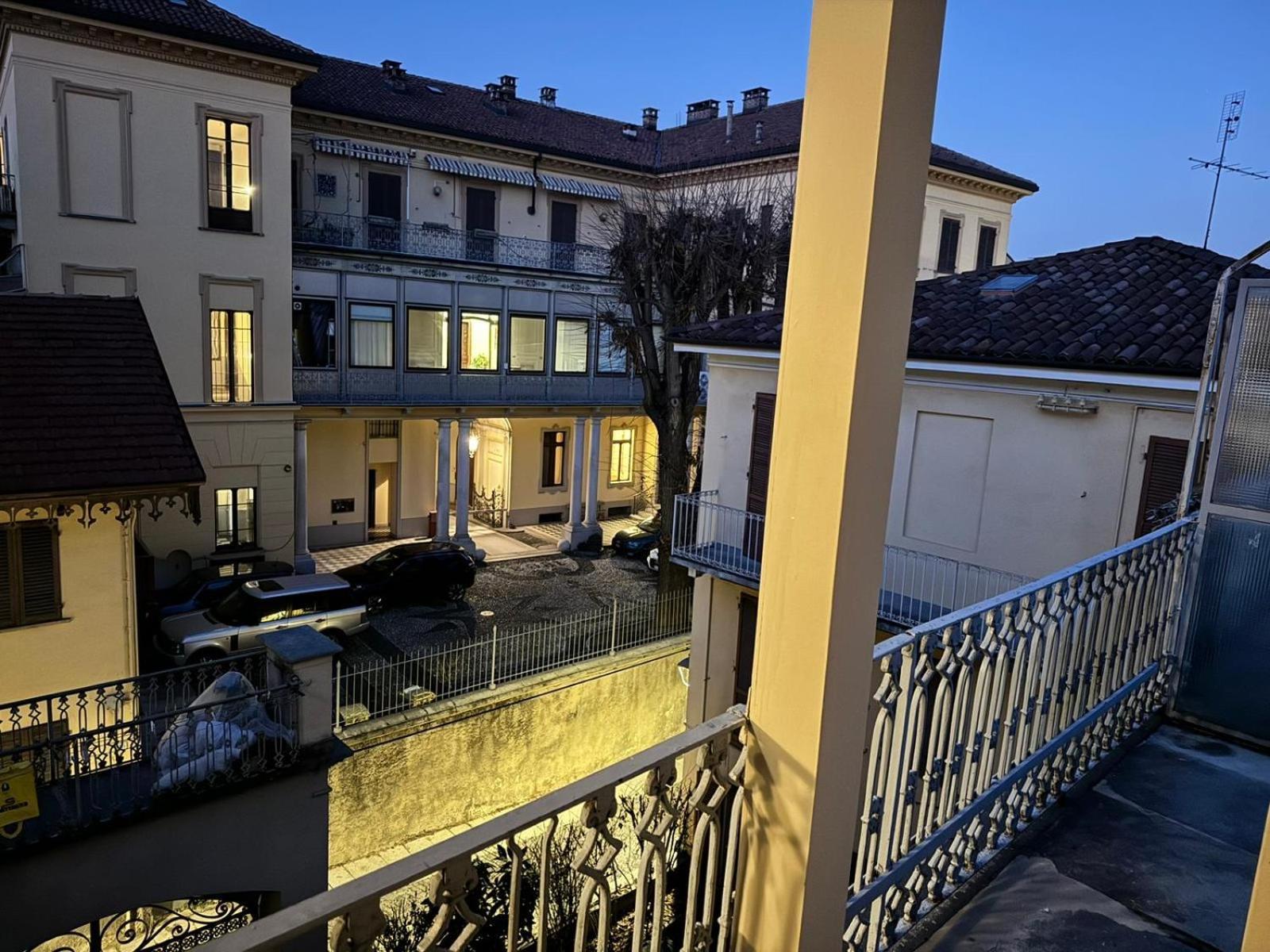 Le Tre Ca', Ca' Cecilia, Ca' Nina, Ca' Vittoria Appartement Asti Buitenkant foto