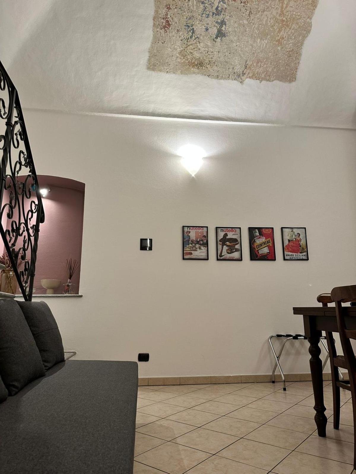 Le Tre Ca', Ca' Cecilia, Ca' Nina, Ca' Vittoria Appartement Asti Buitenkant foto