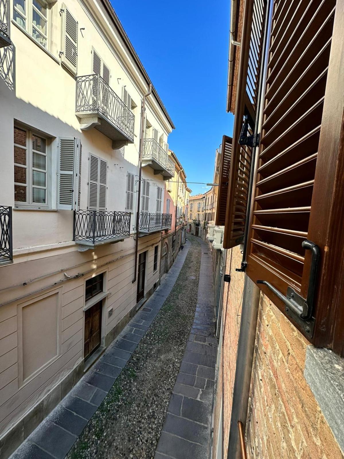 Le Tre Ca', Ca' Cecilia, Ca' Nina, Ca' Vittoria Appartement Asti Buitenkant foto